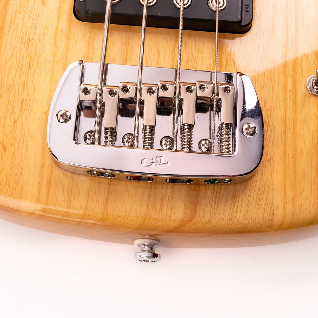 G&L Tribute L-2000 Bass NT MP - Luis Guitar Garage