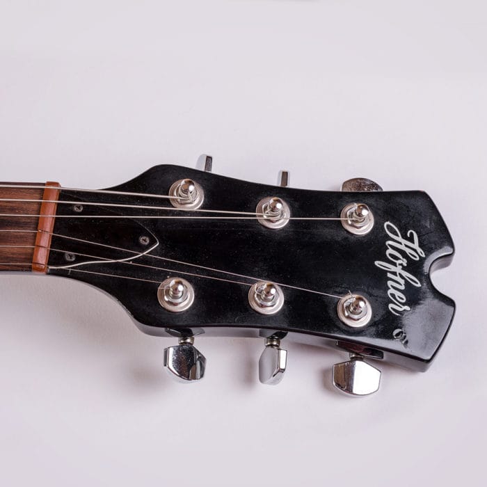 IMG_6689.jpg Höfner - Modell S3N (fretless Wonder Black Beauty) – Bild 4