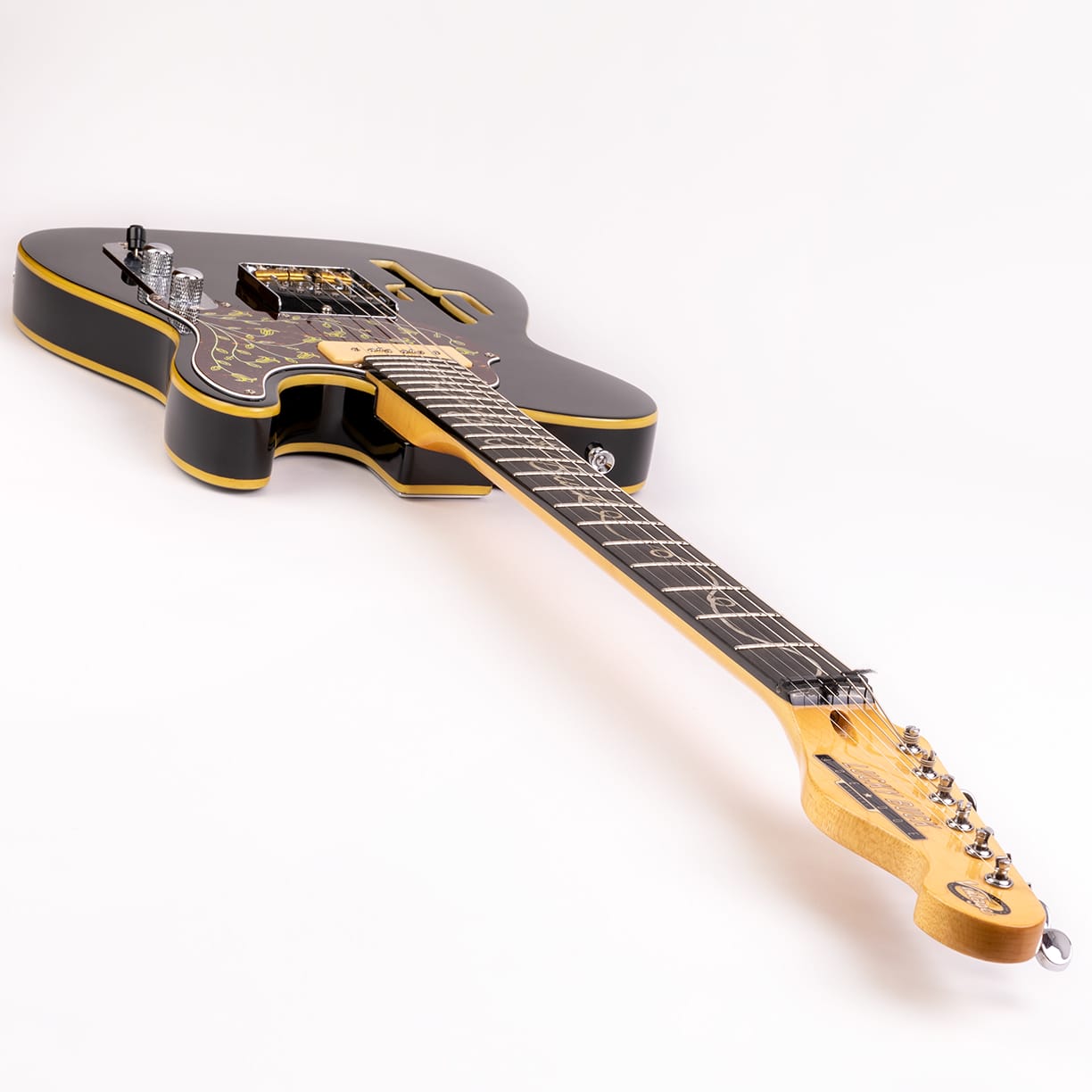 Joe Doe by Vintage ~ LUCKY BUCK in schwarz - Luis Guitar Garage