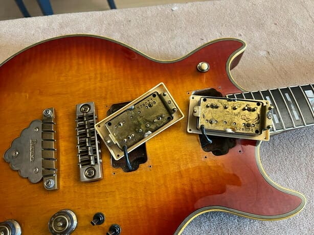Ibanez AR300 AV Japan 1981 - Luis Guitar Garage Ibanez AR300 AV Japan 1981 - Luis Guitar Garage